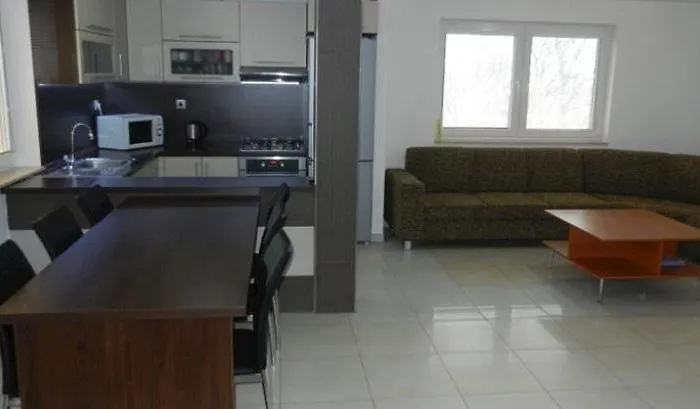 Natali アパート *